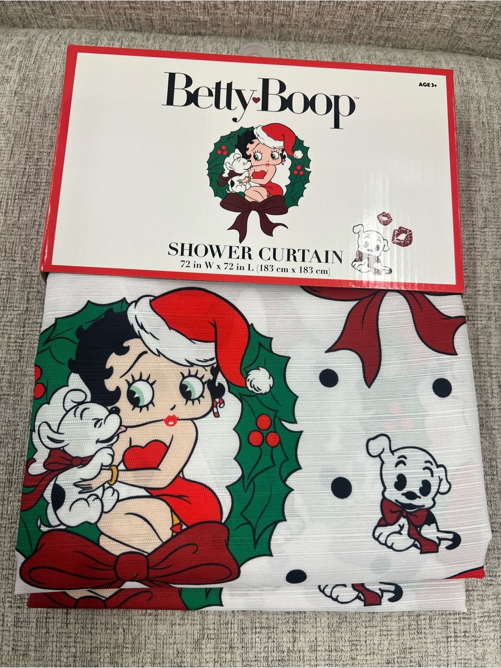 Betty Boop Christmas Fabric Shower Curtain Set